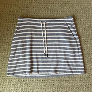 vineyard vines skirt